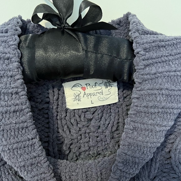 Grey knit sweater - Picture 2 of 4